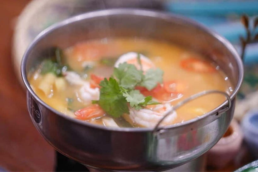 Bangkok: White Lotus Thai Cooking Class with Market Tour - Four dishes, four lessons: Tom Yam, Pad Thai, Som Tam, Mango Sticky Rice