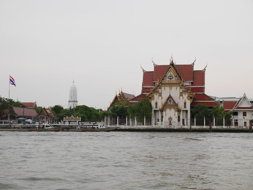 Bangkok with a Private Car and Driver Customizable Tours - 8-hour full day: Grand Palace + Wat Pho, Chatuchak, Lumphini, Siam stops