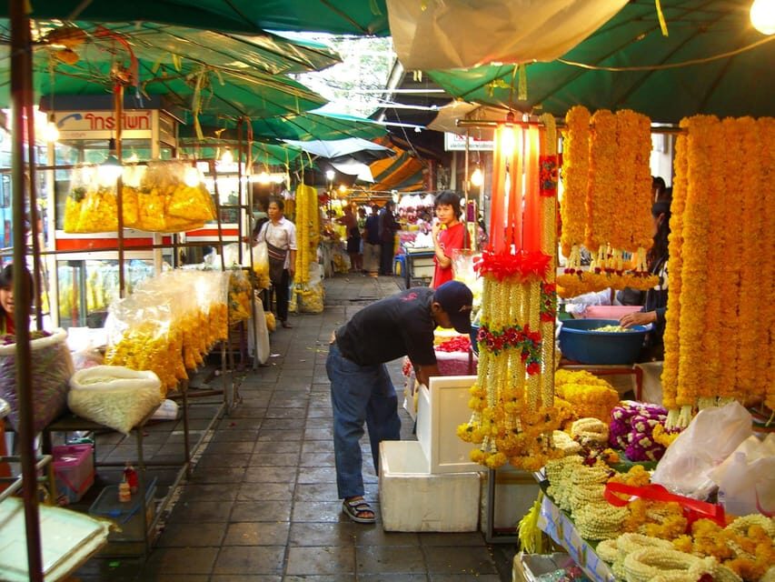 Bangkok with a Private Car and Driver Customizable Tours - Driver style: when you get more than driving