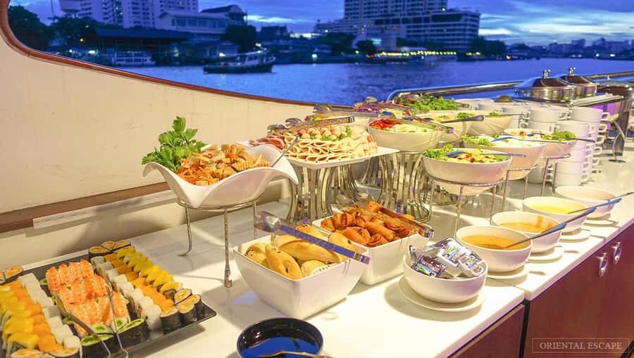 Bangkok: Wonderful Pearl Dinner Cruise and Live Performance - What you’ll do during the evening, step by step