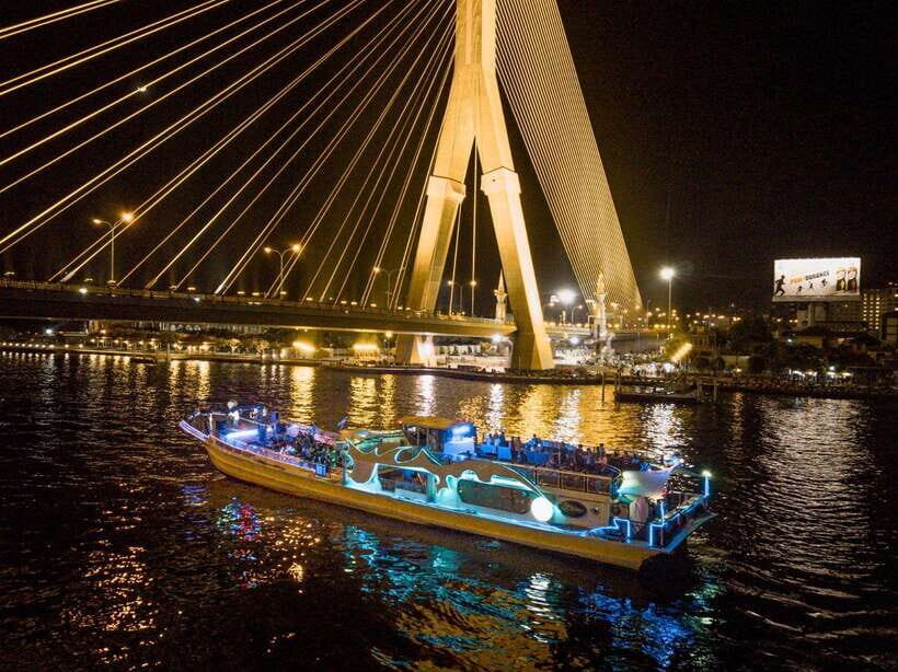 Bangkok: Yodsiam Sightseeing Cruise Snacks & Unlimited Beer - Unlimited beer and snacks: good value, simple food