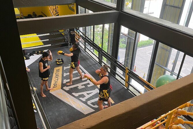 Bangkok:Learn 1-1 Muay Thai + Free Muaythai Shorts & Hotel Pickup - Coaching style: patience, English levels, and why you’ll still learn