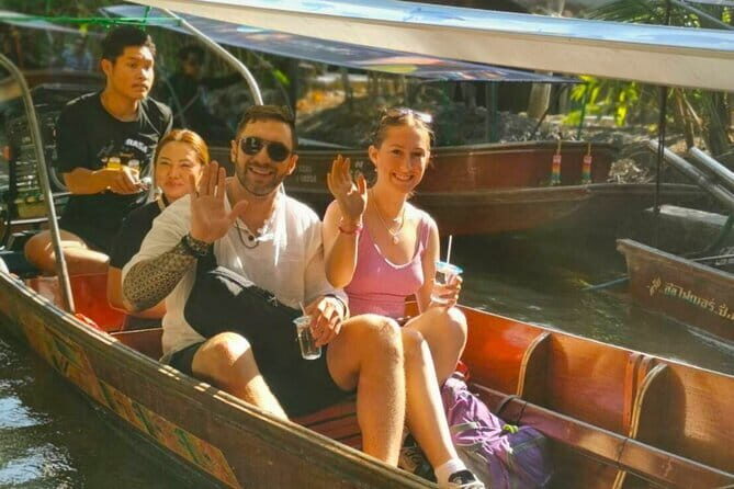 Bangkok's Best: City Highlights & Floating Market Private Tour - Wat Phra Kaew and the Emerald Buddha: a ticketed must-see
