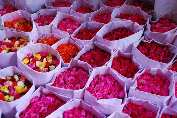 Best of Bangkok - Chinatown by Local Bus and Pak Khlong Flowers: Bangkok Smells Like Real Life