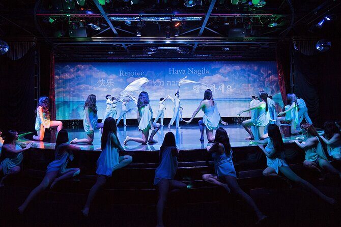 Calypso Cabaret: Dazzling Lights & Performances - Your 50 to 60 minute game plan once you’re seated