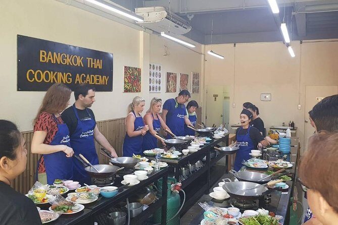 Choose 5 Dishes: Half-Day Cooking Class in Sukhumvit with Market Tour - Market tour in a real Sukhumvit neighborhood (and what to watch for)