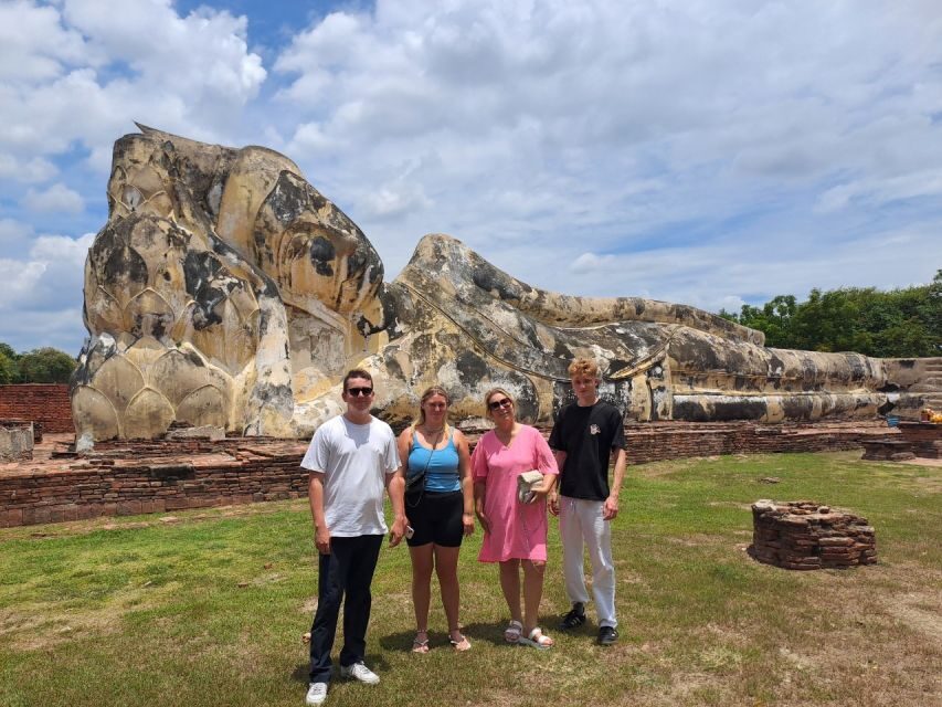 Colors of Ayutthaya: UNESCO Heritage 6 hour Bicycle Tour - Pedaling to the Pier and the Boat Crossing Back