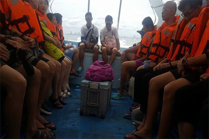Coral Island speed boa-Parasailing and others activities choice - Thai Lunch Break: Fuel Up Without Losing the Day