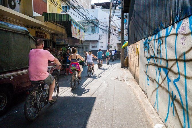Countryside Bangkok and a Local Floating Market Tour by Bicycle Including Lunch - Floating market time: Thai tapas on the water