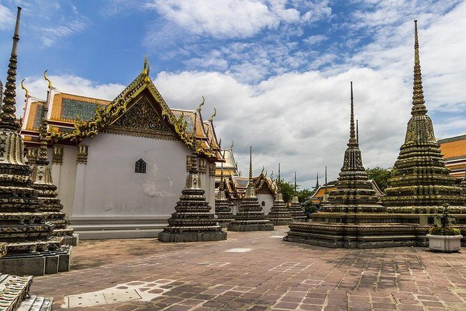 Cultural Treasures of Bangkok: Temples & Royal Palace Tour - Guides Are the Secret Ingredient (and They Vary)