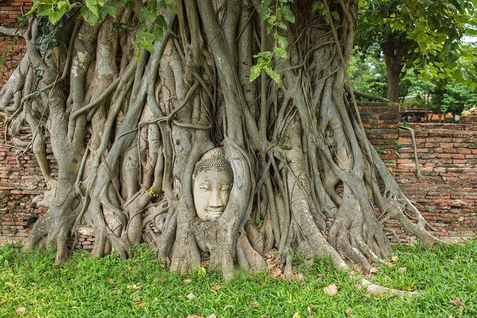 Damnoen Saduak Floating Market & Ayutthaya Tour from Bangkok - Ayutthaya temples: Phanan Choeng, Mahathat, and Phra Si Sanphet