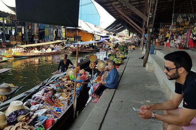 Damnoen Saduak Floating Market & Maeklong Train Market Tour - Maeklong Railway Market: Where Stalls Move for the Train
