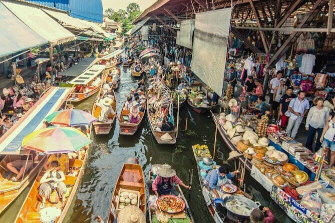 Damnoen Saduak Floating Market & Railway Market Tour from Bangkok - What to do with your time (and your photos)