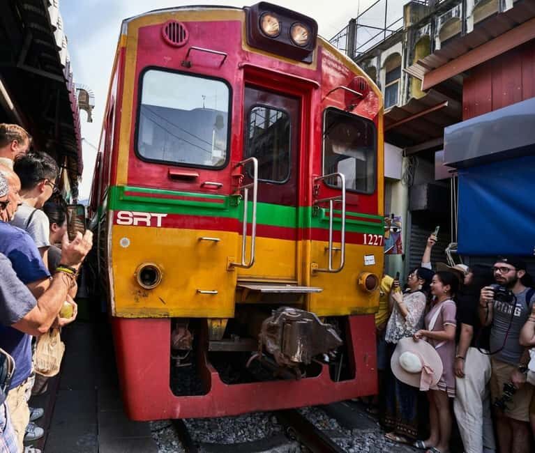 Damnoen Saduak Floating Market, Train with Pickup & Dropoff - Key things to know before you go