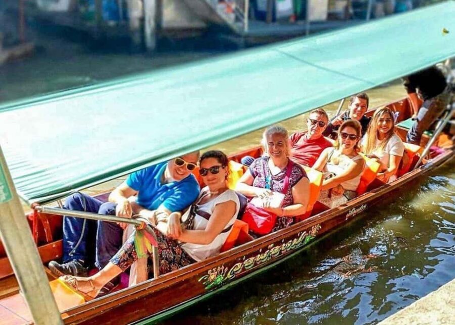 Damnoen Saduak Floating Market, Train with Pickup & Dropoff - Damnoen Saduak Floating Market: What the One-Hour Boat Ride Really Gives You