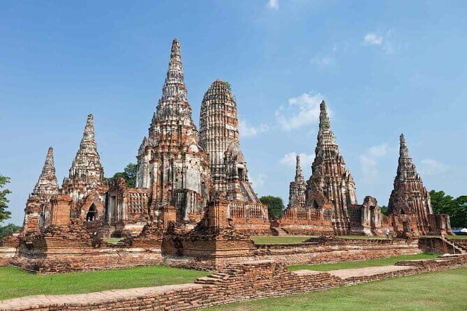 Day Trip to Bangkok Floating Market & Maeklong Railway - Price and value: what you get for $30.98