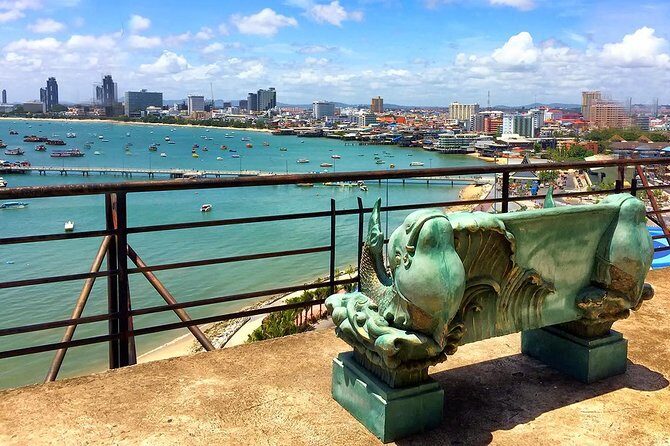 Discover Pattaya City Tour & Floating Market Experience(SHA Plus) - GEMS GALLERY Pattaya: Jewelry Craft as a Mid-Afternoon Stop