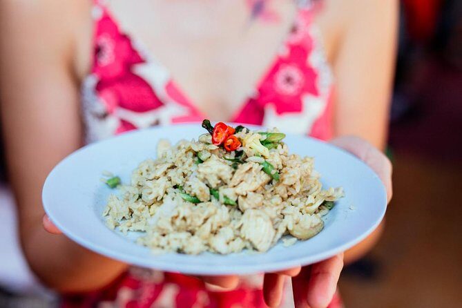 Drinks & Bites in Bangkok Private Tour - Drinks, Spice, and Pace: How to Get the Best From the Guide