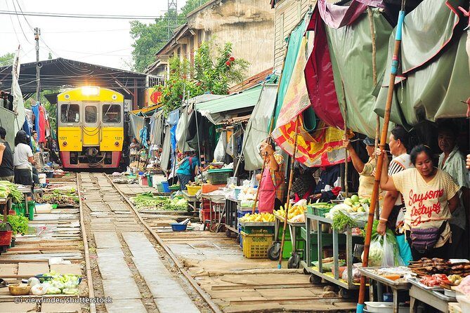 Famous Markets Tour: Maeklong Railway & Damnoen Saduak Floating - Should You Book This Maeklong and Damnoen Saduak Tour?