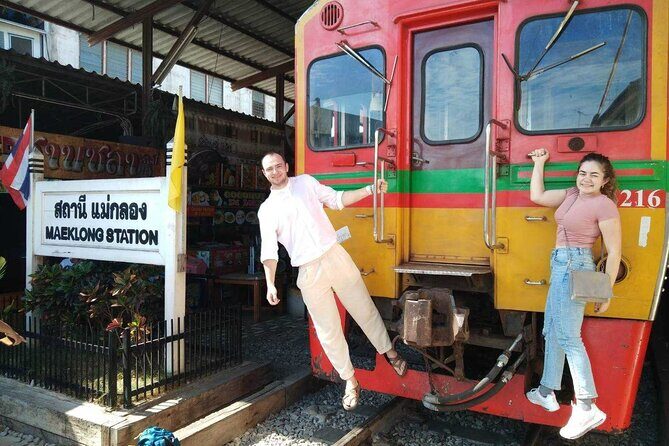 Floating & Railway Markets (Optional Mangrove Visit) Private Tour - Mae Klong Railway Market (Hoop Rom Market): The Umbrella Trick is the Main Event