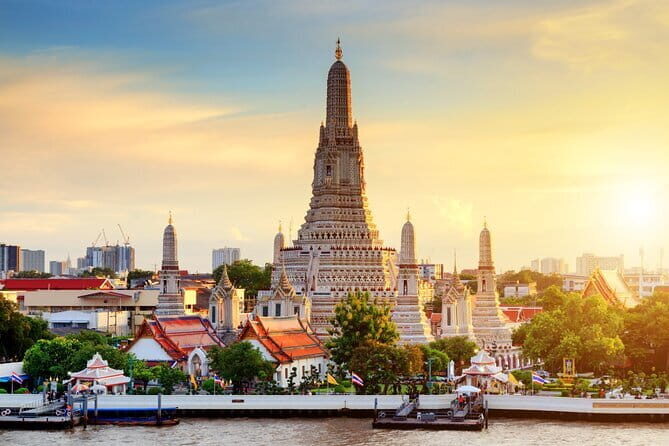 Floating & Railway Markets Tour - Who should book this tour (and who may not love it)