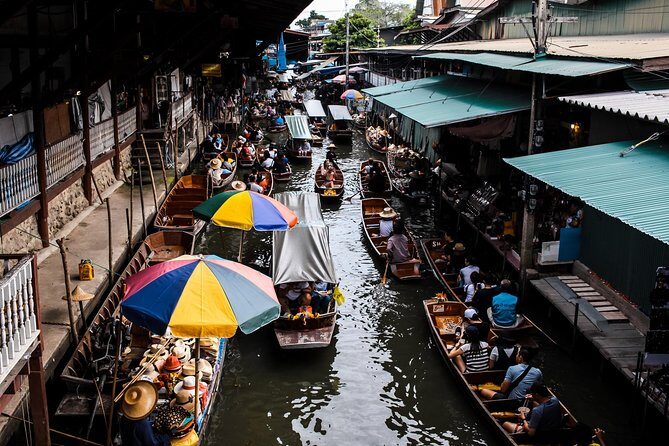Free discovery of Bangkok with your private English-speaking guide - Wat Arun: a strong start with free admission time built in