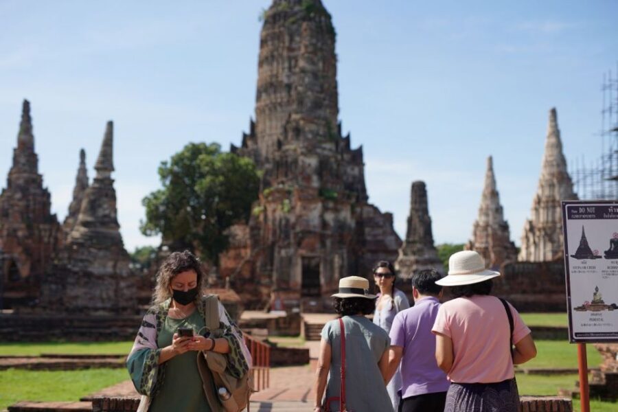 From Bangkok: Ayutthaya Historical Day Tour by Bus - Wat Chaiwatthanaram: the iconic riverside temple to kick off the day