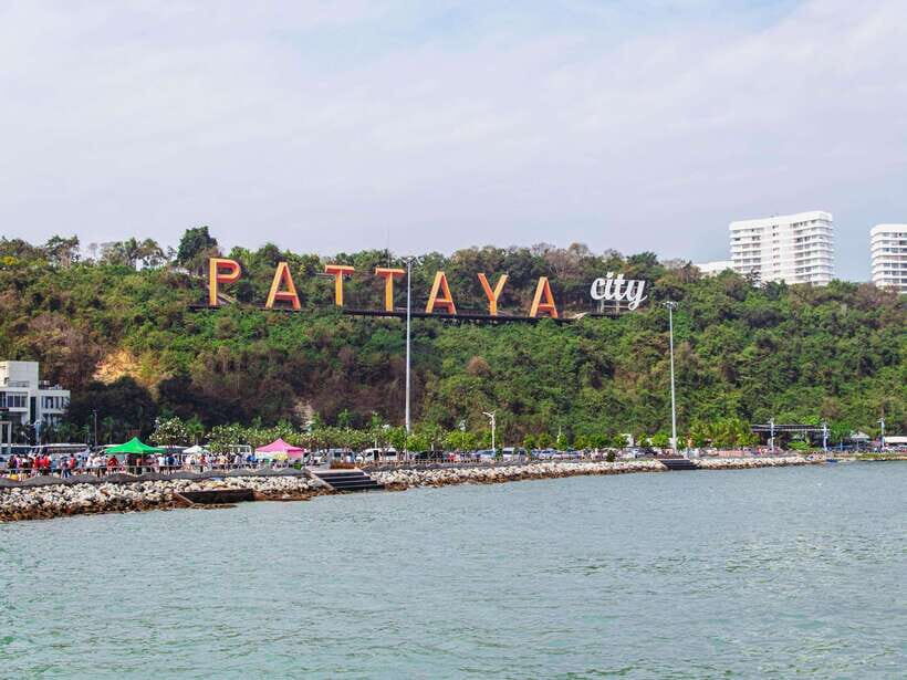 From Bangkok: Pattaya Koh Larn & Sanctuary of Truth Day Trip - Pattaya Viewpoint: fast photos, big payoff