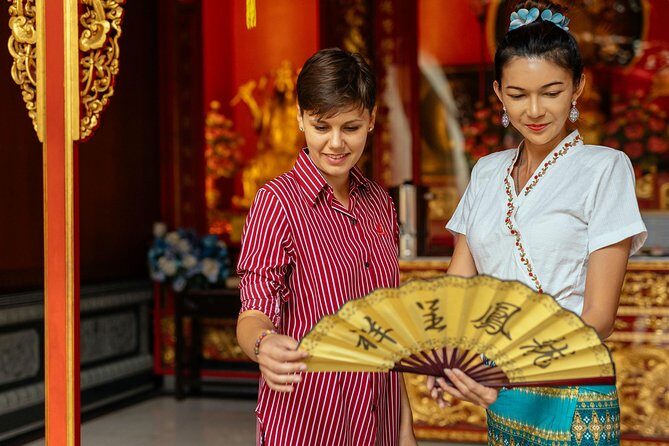 Full Day Bangkok PRIVATE City Tour With Locals - Wat Trimit & Wat Pho tickets - How this private Bangkok loop gives you the city’s rhythm