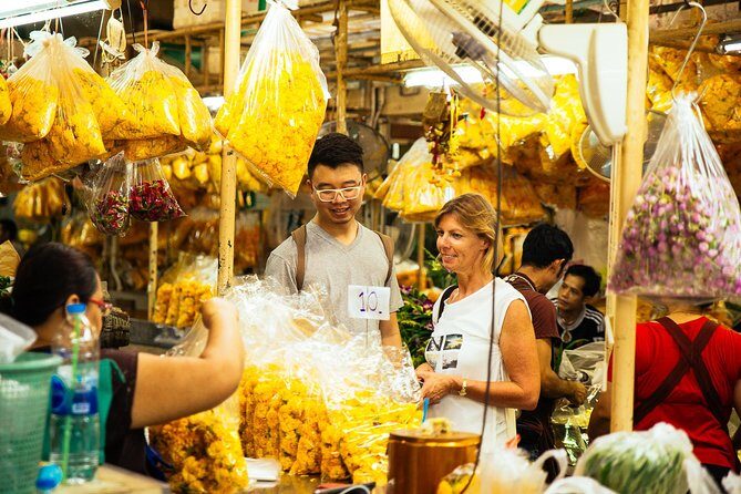 Full Day Bangkok PRIVATE City Tour With Locals - Wat Trimit & Wat Pho tickets - Golden Mount (Wat Saket) via tuk-tuk: earn the 360-degree view