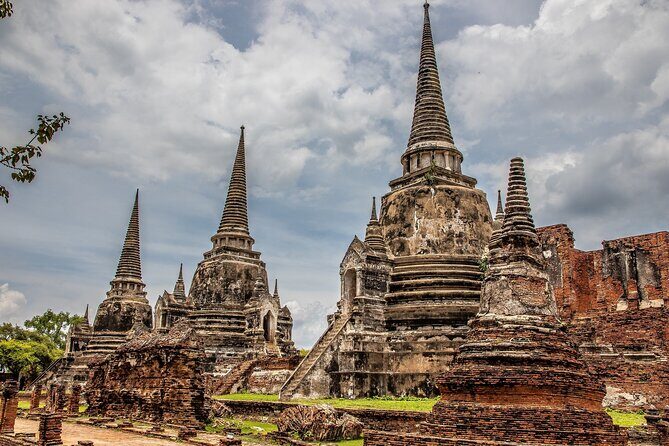 Full-Day Private Ayutthaya and Bang Pa-In Summer Palace from Bangkok - Wat Phra Sri Sanphet: The Largest Temple of Ayutthaya’s Royal Era