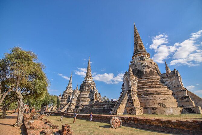 Full-Day Private Ayutthaya and Bang Pa-In Summer Palace from Bangkok - Wat Lokayasutharam (The Reclining Buddha): Big Scale in a Short Stop