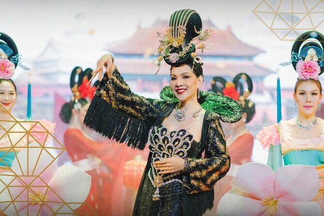Golden Dome Cabaret Show Bangkok - Photo sessions: plan for one optional extra cost