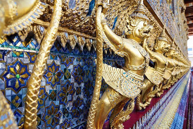 Grand Palace Glory and Emerald Buddha : Half-Day Tour in Bangkok - Crowds, Heat, and Why Timing Matters