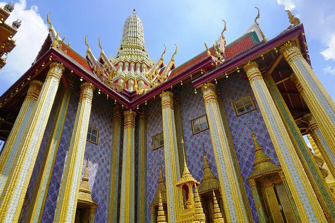 Grand Palace Glory and Emerald Buddha : Half-Day Tour in Bangkok - Dress Code and Shoes: Don’t Lose Time to Rules