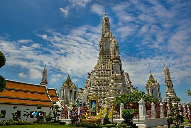 Grand Palace & Temples of Bangkok - Grand Palace: The Royal Complex That Sets the Tone