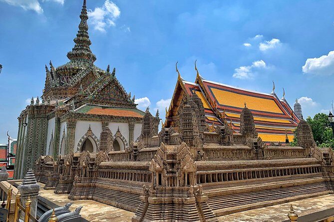 Grand Palace , Thai dance & Fun street walk in Bangkok - Small-group timing: fitting three very different moods into one day