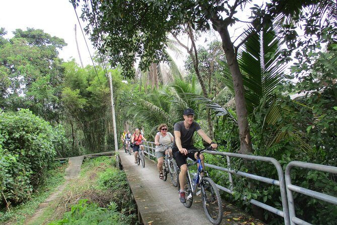 Green Bangkok Bicycle Tour - Snack stops and the guide’s storytelling style (plan for both)