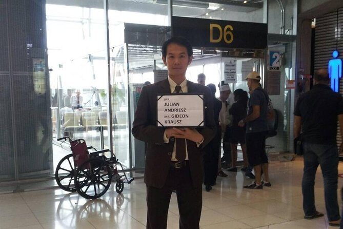 Guided Arrival Fast-Track Service: Bangkok Suvarnabhumi Airport - Where You Meet the Greeter at Suvarnabhumi