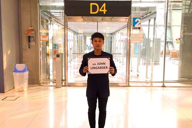 Guided Arrival Fast-Track Service: Bangkok Suvarnabhumi Airport - Getting Out to Taxis and Your Next Destination