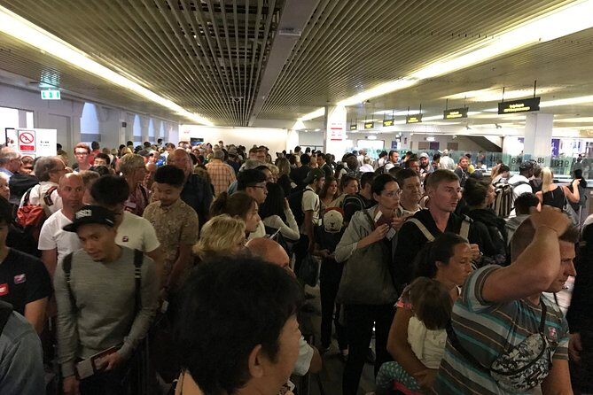 Guided Fast Track Immigration From Aircraft to Arrivals– Bangkok - Departure fast track vs arrival fast track: is it worth it?