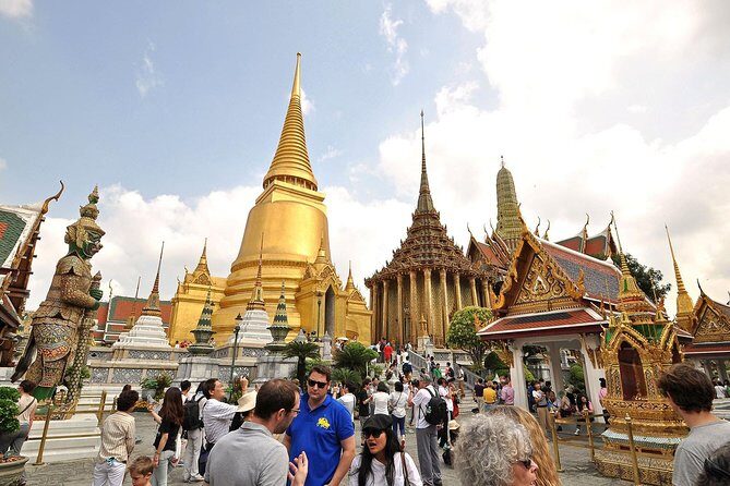 Guided Tour of Grand Palace & Emerald Buddha Temple in Bangkok - Start clean and dress right: the Grand Palace outfit rules