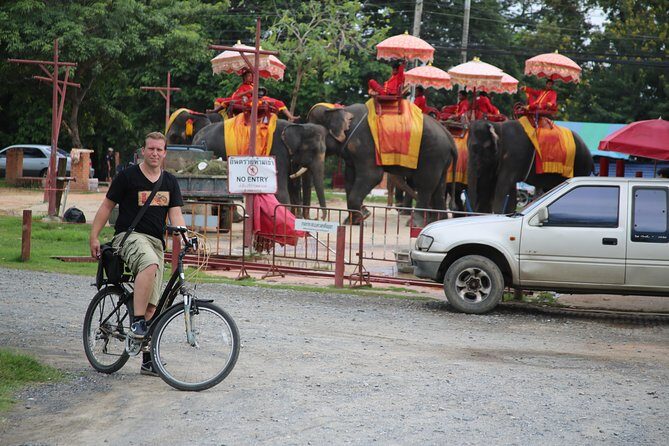 Half-Day Ayutthaya City Cultural Bike Tour - Stop 2: Pom Phet (Phet Fortress) and the River-Gate Story