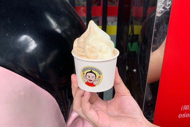 Half Day Bangkok Food and Sightseeing Tour - Krua Apsorn @Dinso: a step from street bites to classic dishes