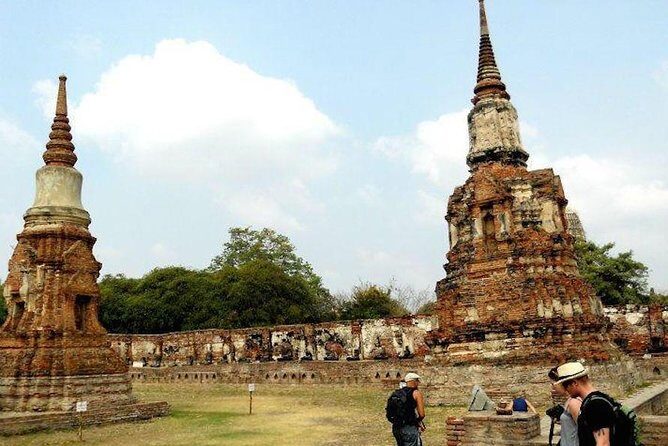 Historic Ayutthaya & Return Grand Pearl Cruise Experience - English live commentary: why the guide makes the ruins make sense