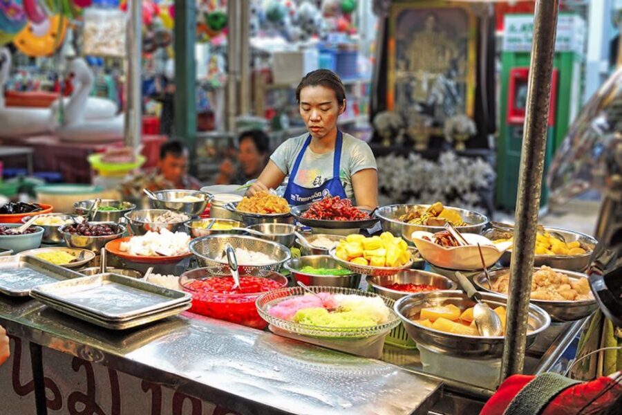 Hua Hin: Local Food Nighttime Guided Tour - What You’ll Taste in the Market, from Sai Krok Isaan to Familiar-Plus-Fun Fruits