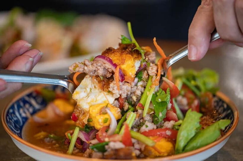 Hua Hin: Local Food Nighttime Guided Tour - What the Small-Group Size Means for Your Evening