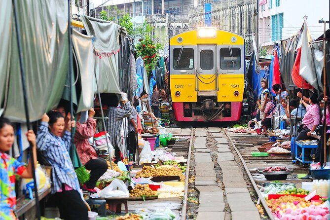 Iconic Markets: Damnoen & Train Market Explore - Pickup, Timing, and the Shared-Transport Reality