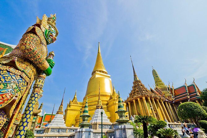 In and around Bangkok Private Tour Guide with Custom Experience - Golden Mount (Wat Saket) for Views and a Breather