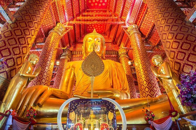 Lopburi Monkey Temple & Ayutthaya Old City Tour From Bangkok - Stop 1: Phra Prang Sam Yot in Lopburi (the Khmer-era teaser)